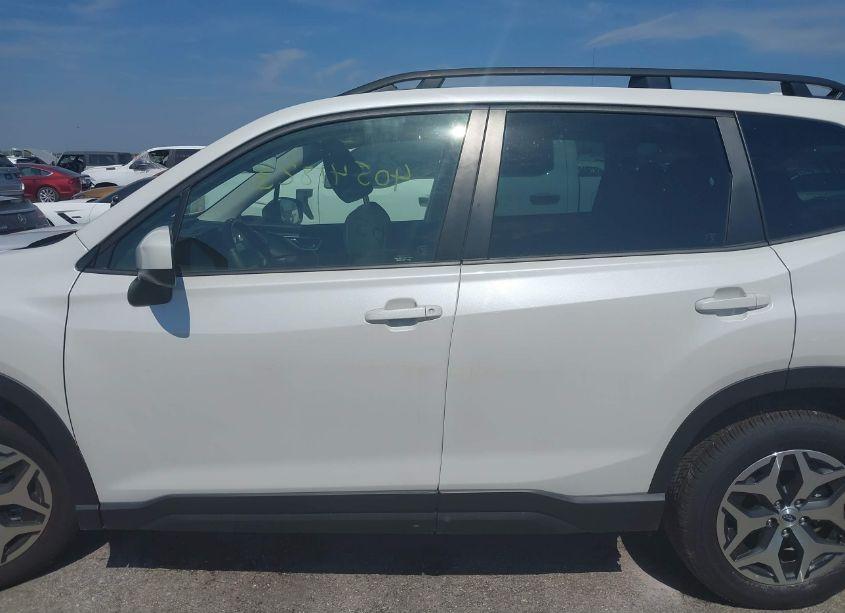 Photo 13 of 2023 Subaru Forester PREMIUM (VIN JF2SKADCXPH509880)