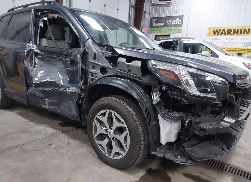 Photo 18 of 2024 Subaru Forester PREMIUM (VIN JF2SKADCXRH451630)