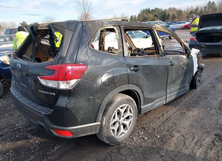 Photo 4 of 2019 Subaru Forester PREMIUM (VIN JF2SKAEC0KH545844)