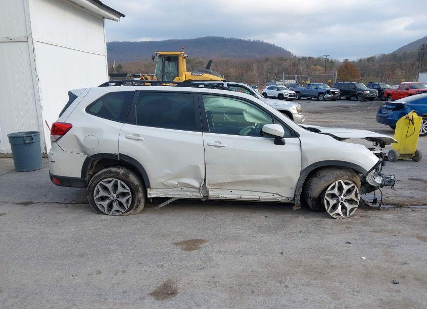 Photo 14 of 2022 Subaru Forester PREMIUM (VIN JF2SKAEC0NH483611)