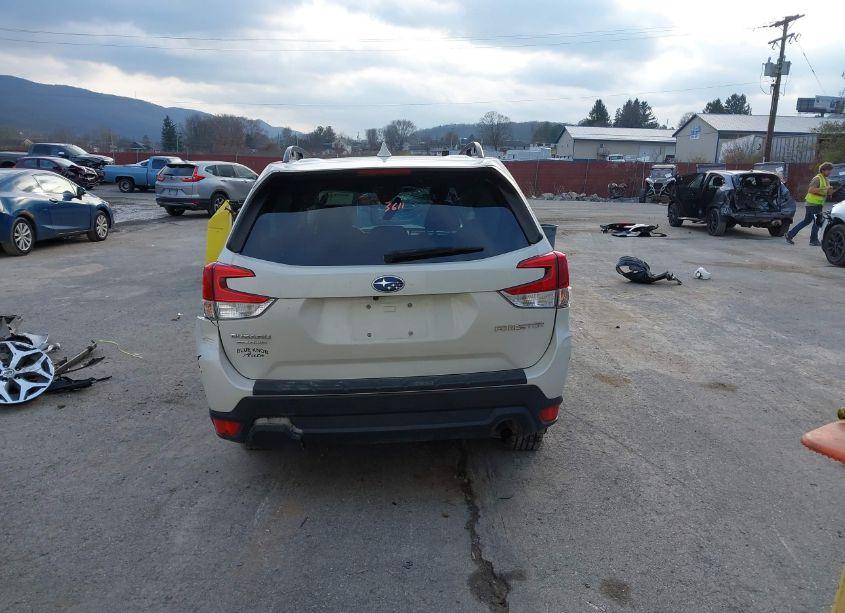 Photo 17 of 2022 Subaru Forester PREMIUM (VIN JF2SKAEC0NH483611)