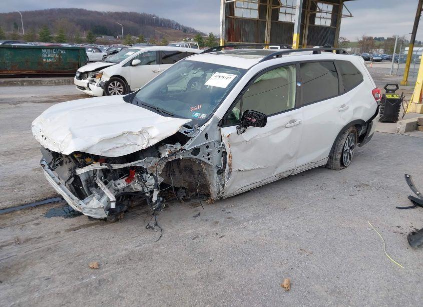 Photo 2 of 2022 Subaru Forester PREMIUM (VIN JF2SKAEC0NH483611)