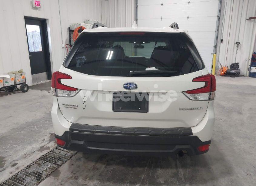 Photo 16 of 2022 Subaru Forester PREMIUM (VIN JF2SKAEC0NH497962)