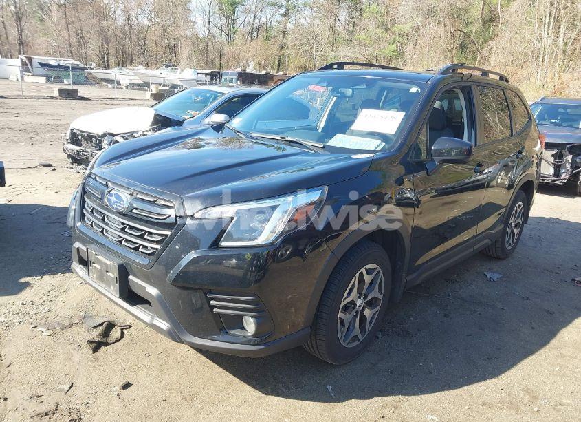 Photo 2 of 2022 Subaru Forester PREMIUM (VIN JF2SKAEC1NH508936)