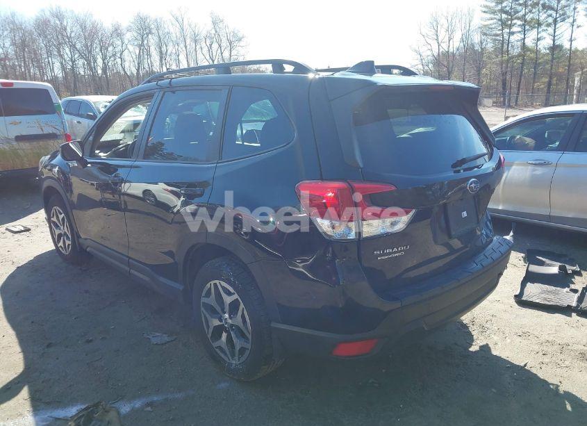 Photo 3 of 2022 Subaru Forester PREMIUM (VIN JF2SKAEC1NH508936)