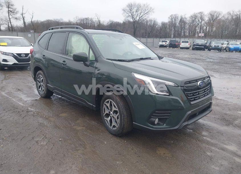 2023 Subaru Forester PREMIUM (VIN JF2SKAEC1PH449938) main photo