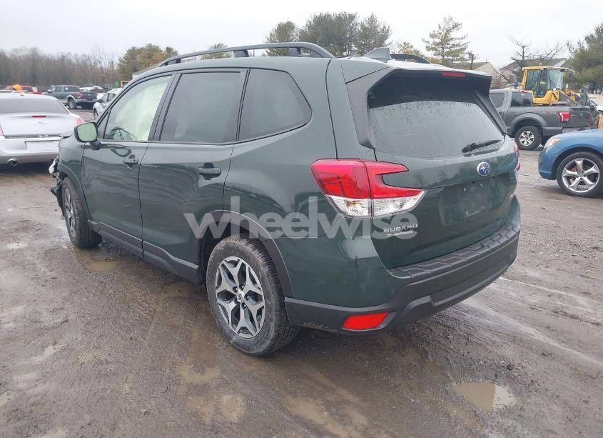 Photo 3 of 2023 Subaru Forester PREMIUM (VIN JF2SKAEC1PH449938)