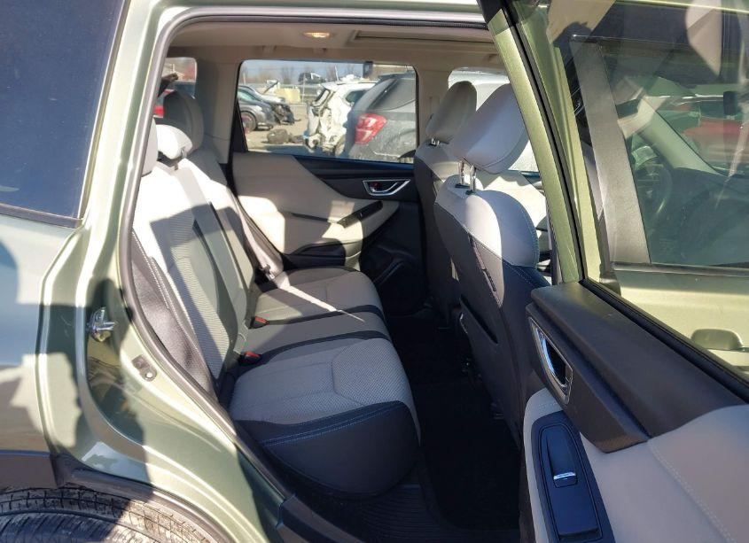 Photo 8 of 2019 Subaru Forester PREMIUM (VIN JF2SKAEC2KH455790)