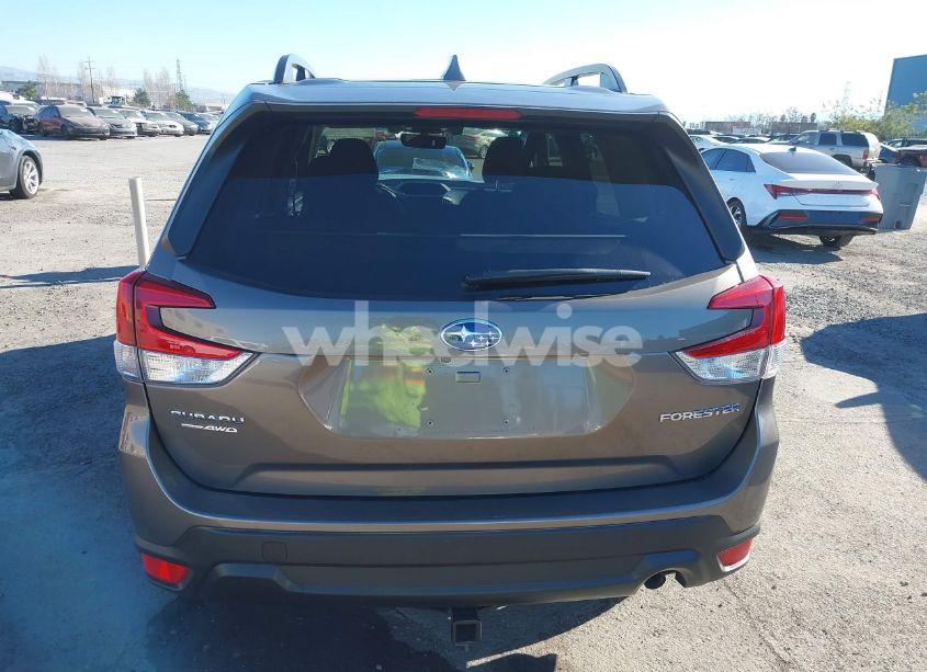 Photo 16 of 2019 Subaru Forester PREMIUM (VIN JF2SKAEC2KH457846)
