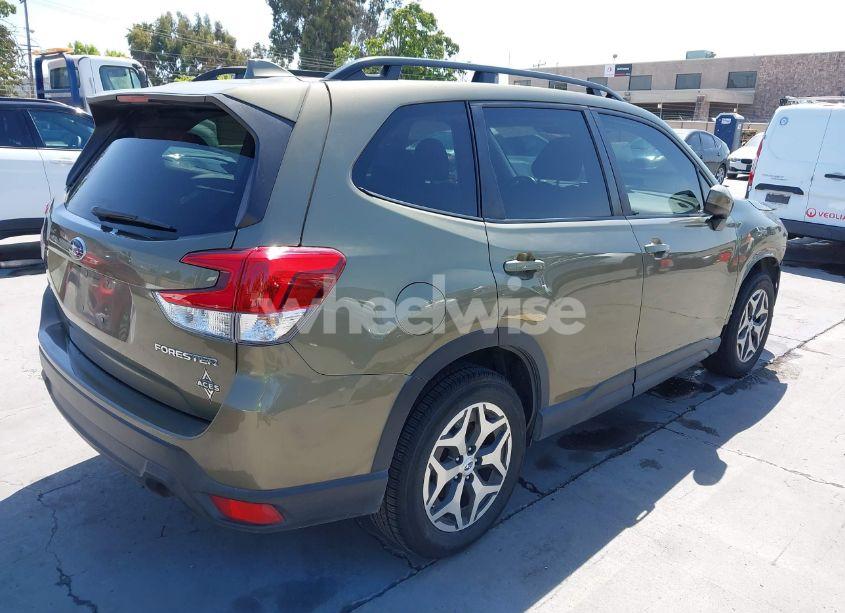 Photo 4 of 2022 Subaru Forester PREMIUM (VIN JF2SKAEC2NH431414)