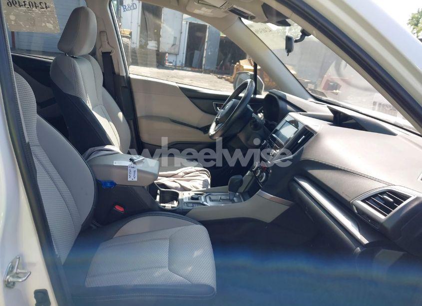 Photo 5 of 2022 Subaru Forester PREMIUM (VIN JF2SKAEC2NH440274)