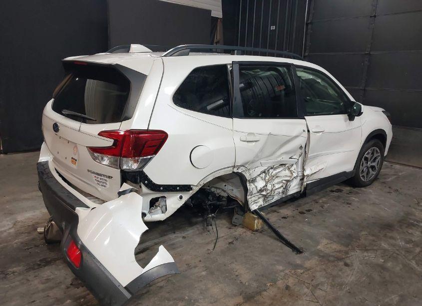 Photo 4 of 2019 Subaru Forester PREMIUM (VIN JF2SKAEC3KH489530)