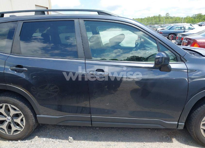 Photo 13 of 2019 Subaru Forester PREMIUM (VIN JF2SKAEC3KH544056)