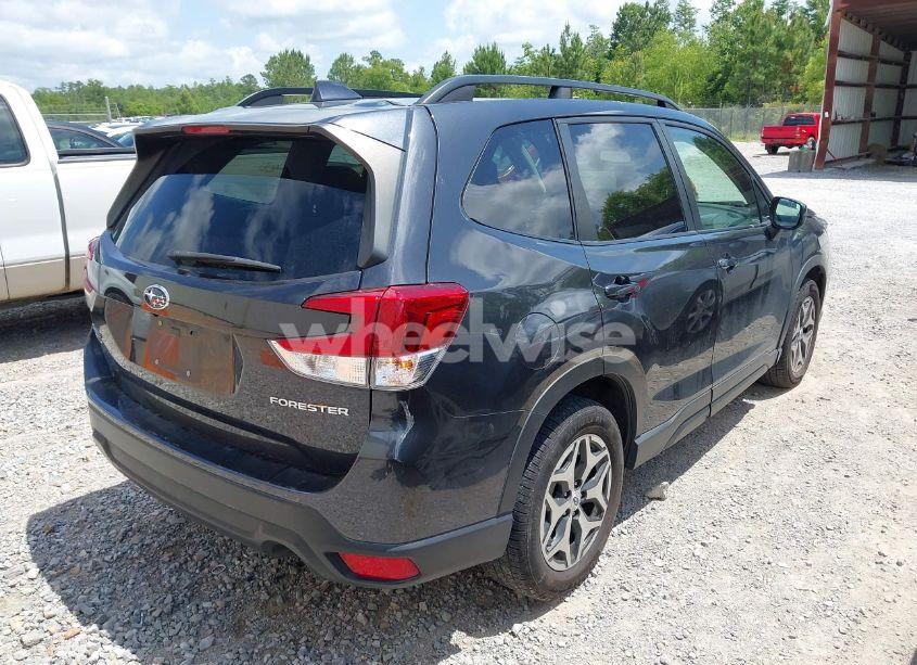 Photo 4 of 2019 Subaru Forester PREMIUM (VIN JF2SKAEC3KH544056)