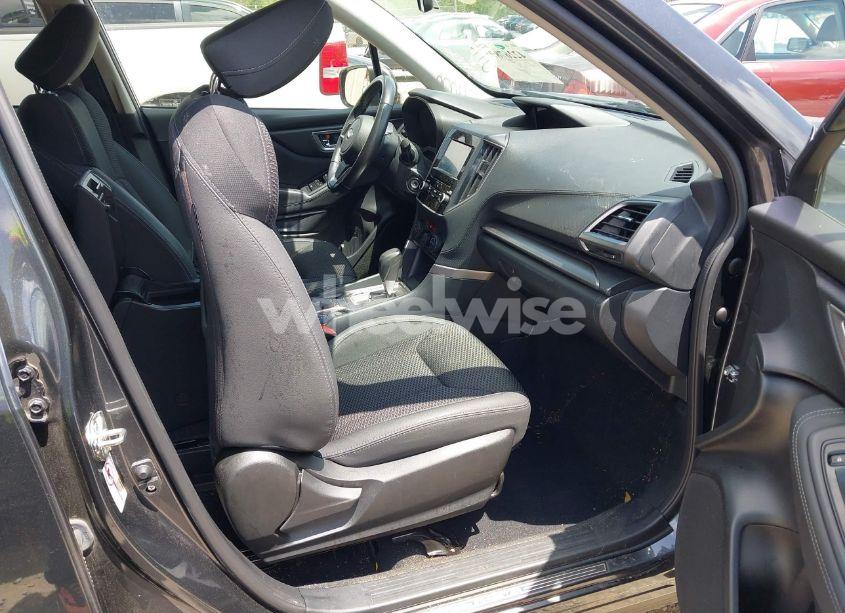 Photo 5 of 2019 Subaru Forester PREMIUM (VIN JF2SKAEC3KH544056)