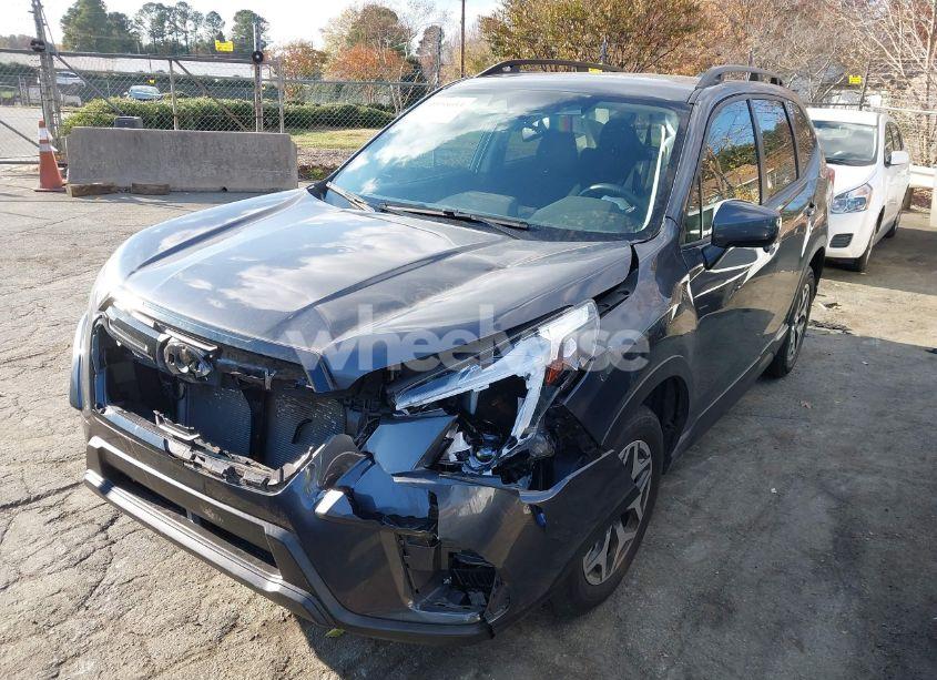 Photo 2 of 2022 Subaru Forester PREMIUM (VIN JF2SKAEC3NH507934)