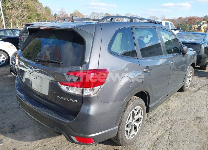 Photo 4 of 2022 Subaru Forester PREMIUM (VIN JF2SKAEC3NH507934)