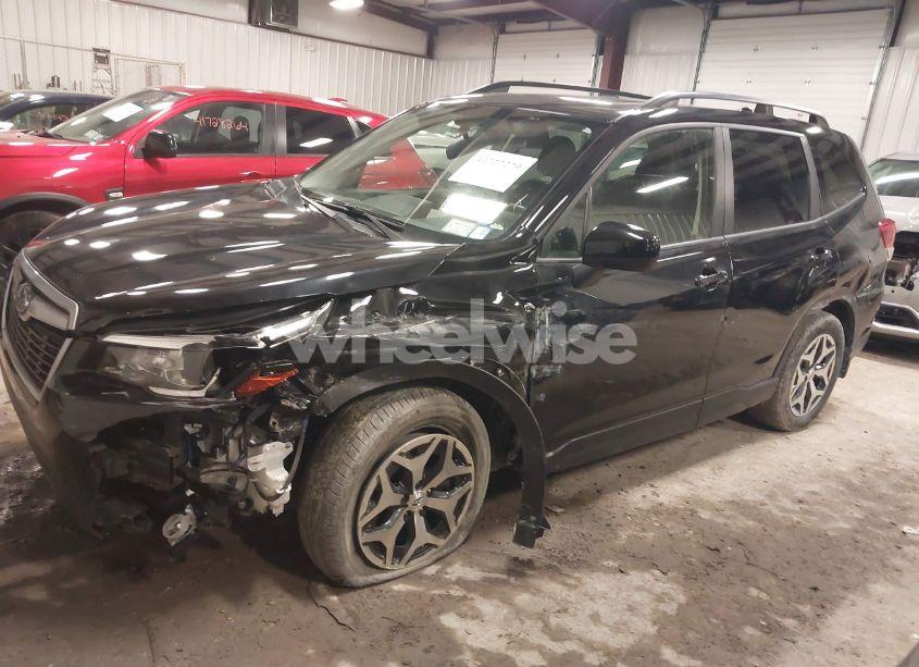 Photo 6 of 2019 Subaru Forester PREMIUM (VIN JF2SKAEC4KH535317)