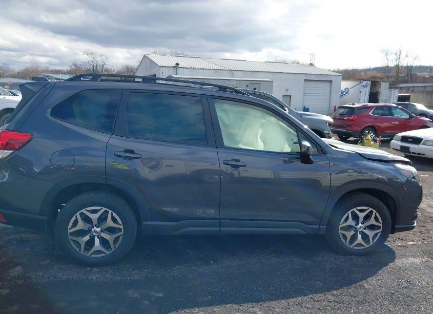 Photo 13 of 2023 Subaru Forester PREMIUM (VIN JF2SKAEC4PH507735)