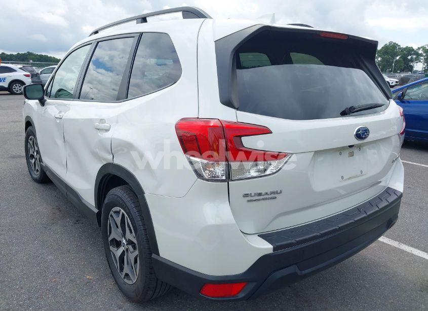 Photo 3 of 2019 Subaru Forester PREMIUM (VIN JF2SKAEC5KH564387)