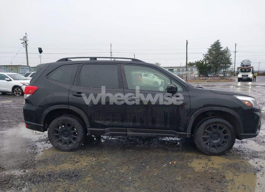 Photo 13 of 2019 Subaru Forester PREMIUM (VIN JF2SKAEC6KH551325)