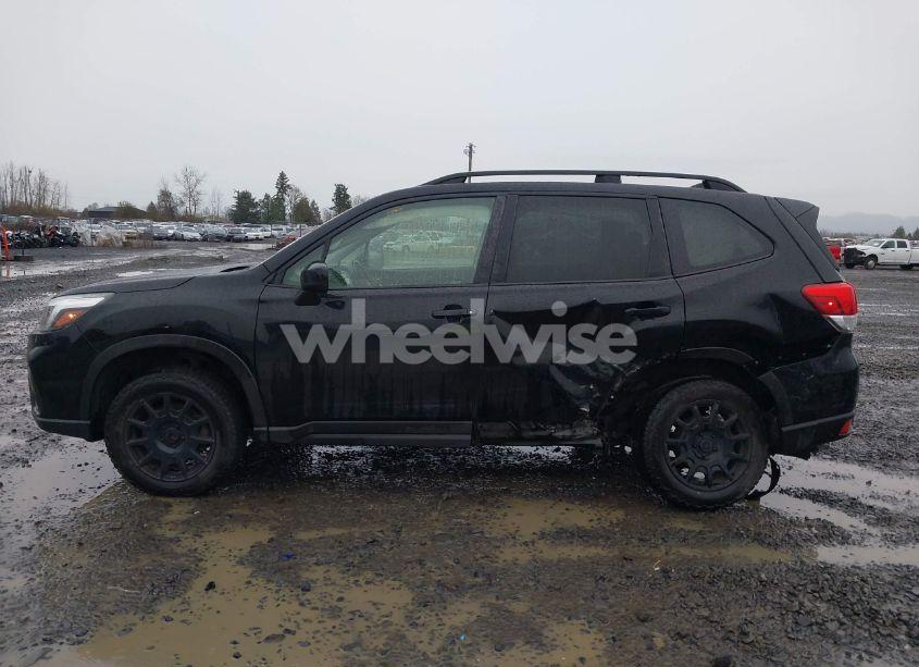 Photo 14 of 2019 Subaru Forester PREMIUM (VIN JF2SKAEC6KH551325)