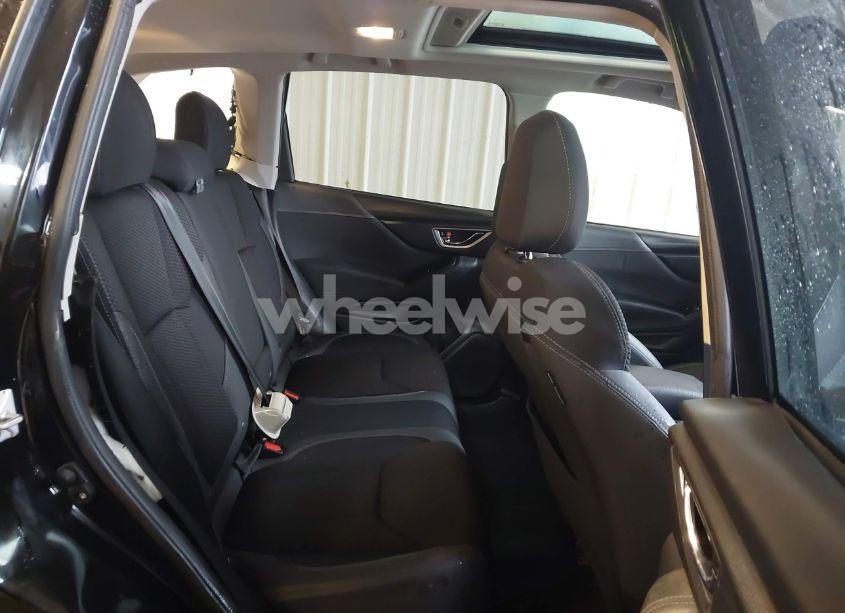 Photo 8 of 2019 Subaru Forester PREMIUM (VIN JF2SKAEC7KH568778)