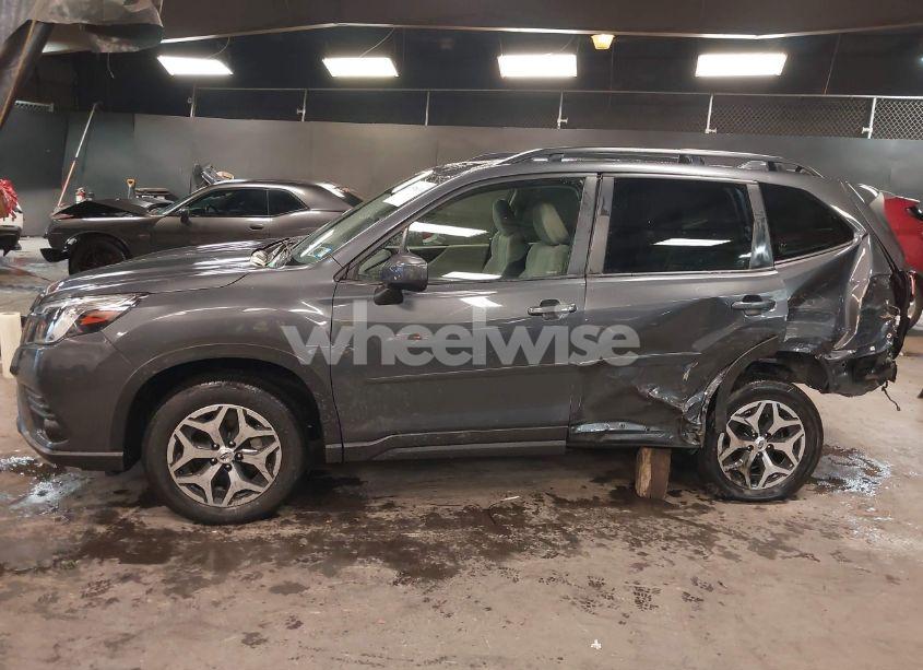 Photo 15 of 2022 Subaru Forester PREMIUM (VIN JF2SKAEC7NH467888)