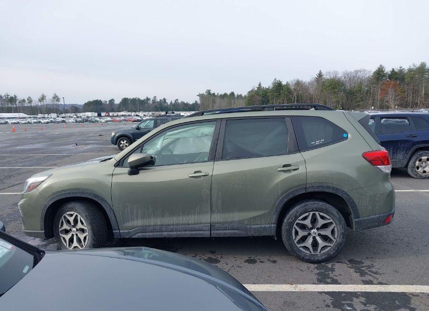 Photo 15 of 2019 Subaru Forester PREMIUM (VIN JF2SKAEC8KH460895)