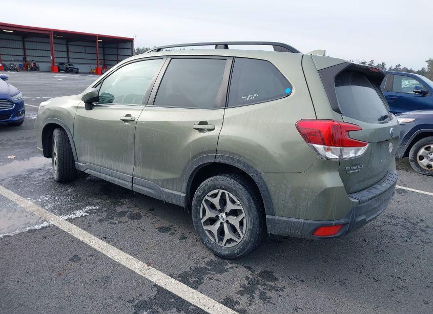 Photo 3 of 2019 Subaru Forester PREMIUM (VIN JF2SKAEC8KH460895)