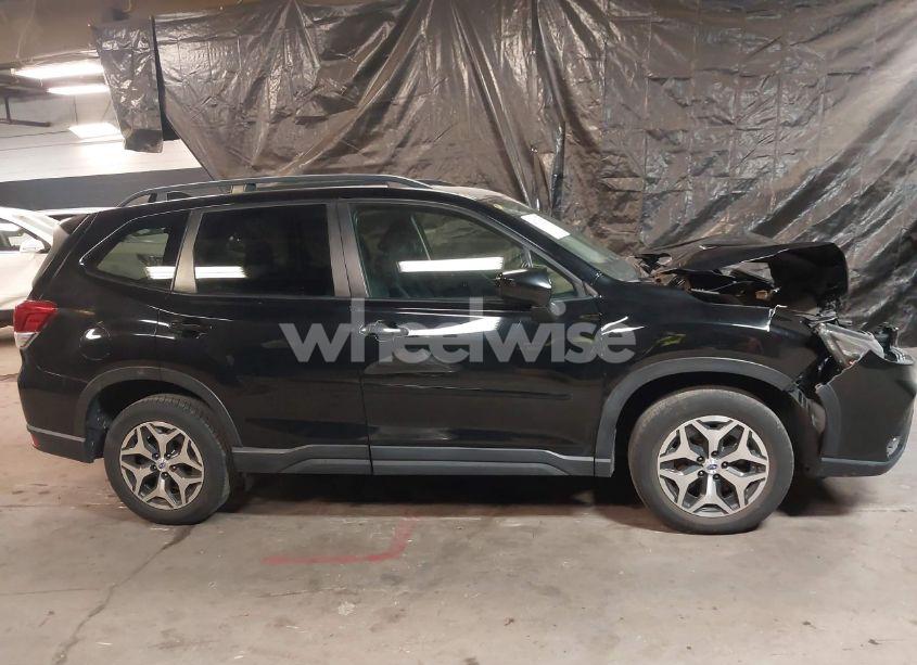 Photo 13 of 2019 Subaru Forester PREMIUM (VIN JF2SKAEC8KH545297)