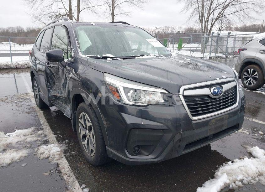 2019 Subaru Forester PREMIUM (VIN JF2SKAEC9KH507058) main photo