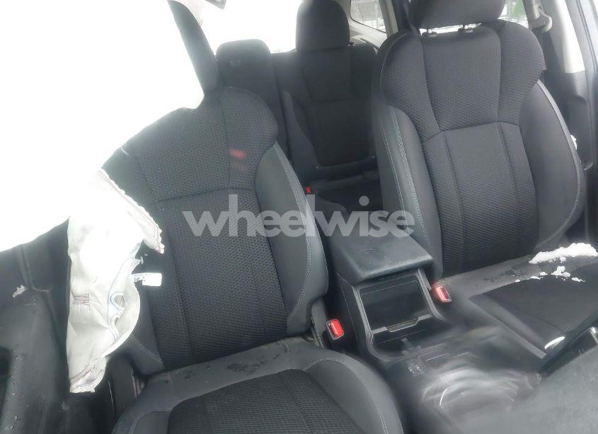 Photo 5 of 2019 Subaru Forester PREMIUM (VIN JF2SKAEC9KH507058)