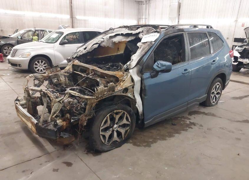 Photo 2 of 2023 Subaru Forester PREMIUM (VIN JF2SKAEC9PH501431)