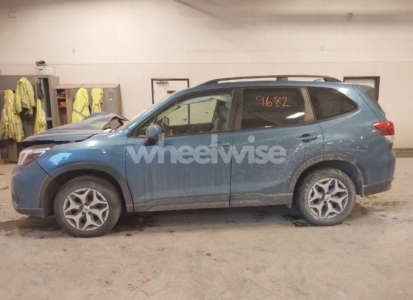 Photo 14 of 2019 Subaru Forester PREMIUM (VIN JF2SKAECXKH474474)