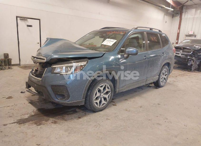 Photo 2 of 2019 Subaru Forester PREMIUM (VIN JF2SKAECXKH474474)
