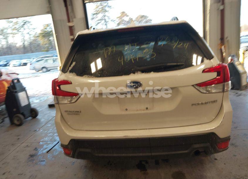 Photo 16 of 2022 Subaru Forester PREMIUM (VIN JF2SKAECXNH401433)