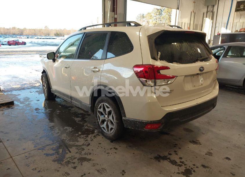 Photo 3 of 2022 Subaru Forester PREMIUM (VIN JF2SKAECXNH401433)