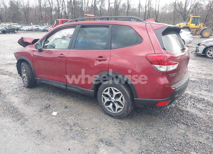 Photo 3 of 2022 Subaru Forester PREMIUM (VIN JF2SKAECXNH509115)