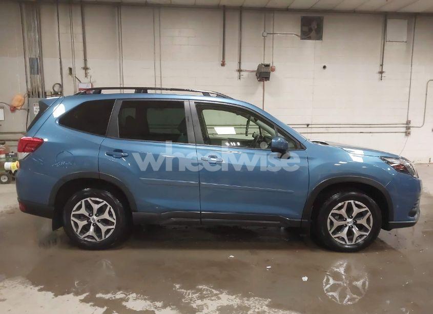 Photo 13 of 2022 Subaru Forester PREMIUM (VIN JF2SKAECXNH516825)