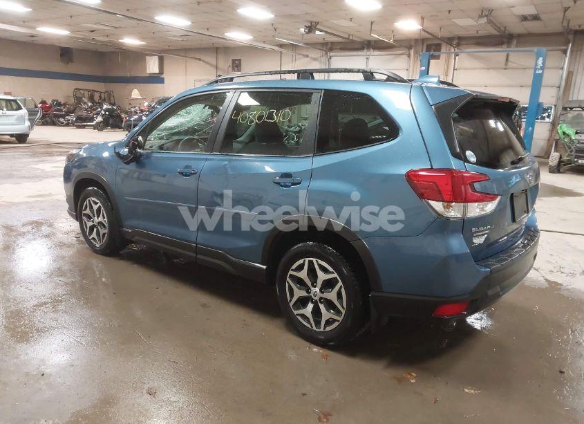 Photo 3 of 2022 Subaru Forester PREMIUM (VIN JF2SKAECXNH516825)