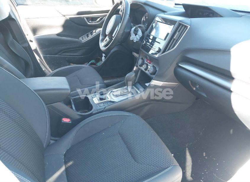 Photo 5 of 2021 Subaru Forester PREMIUM (VIN JF2SKAFC1MH493688)