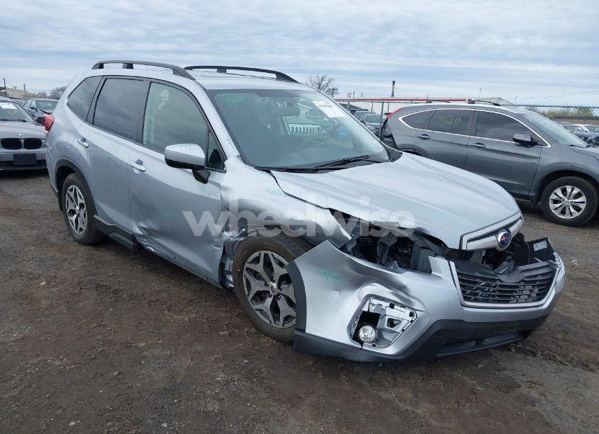 2021 Subaru Forester PREMIUM (VIN JF2SKAFC1MH547703) main photo
