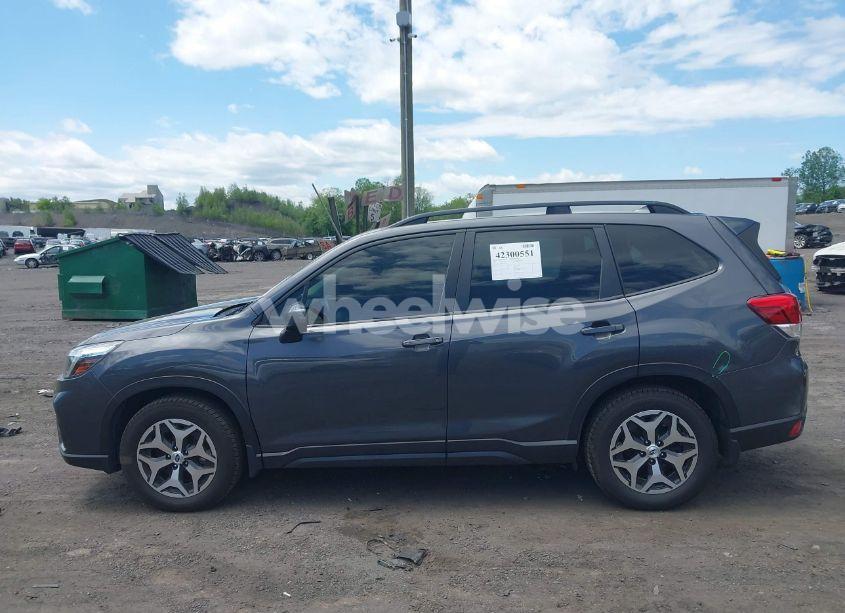 Photo 14 of 2021 Subaru Forester PREMIUM (VIN JF2SKAFC2MH584758)
