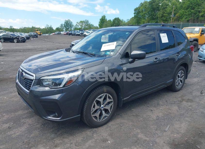 Photo 2 of 2021 Subaru Forester PREMIUM (VIN JF2SKAFC2MH584758)