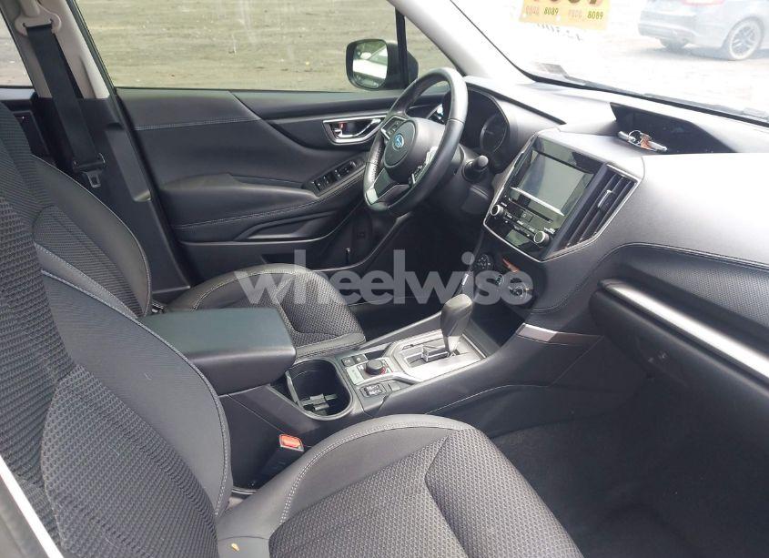 Photo 5 of 2021 Subaru Forester PREMIUM (VIN JF2SKAFC2MH584758)