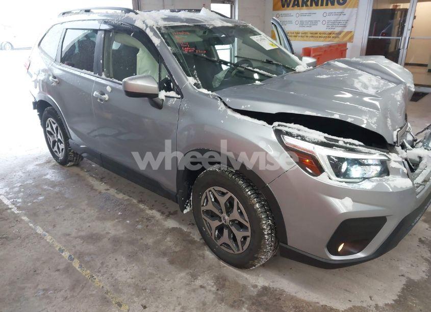 2021 Subaru Forester PREMIUM (VIN JF2SKAFC3MH540073) main photo