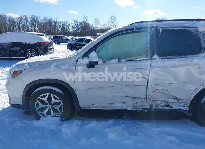 Photo 14 of 2021 Subaru Forester PREMIUM (VIN JF2SKAFC4MH459549)