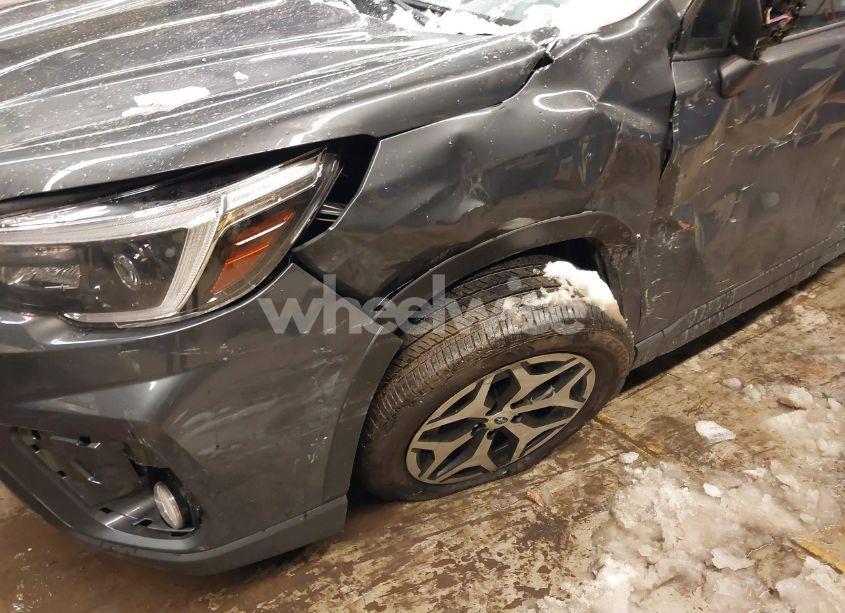 Photo 6 of 2021 Subaru Forester PREMIUM (VIN JF2SKAFC5MH528863)