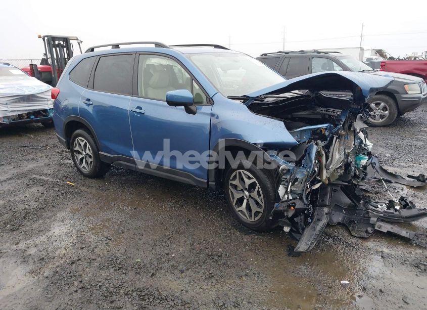 2021 Subaru Forester PREMIUM (VIN JF2SKAFC7MH542294) main photo